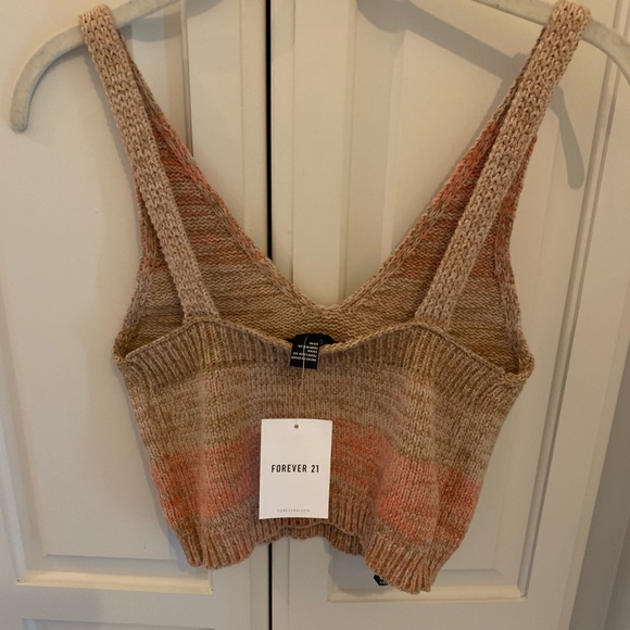 Forever 21 Crop NWT - Picture 2 of 2